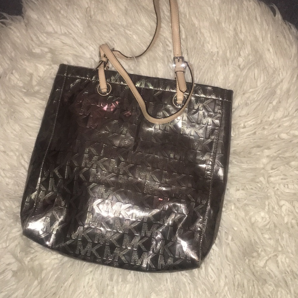 Tote